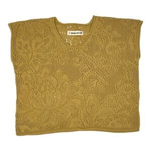 Misha & Puff NWOT Boxy Lace Crop Tee. 4-5 years.